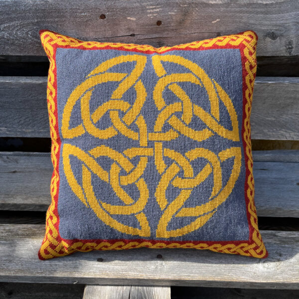 Celtic Knot pude